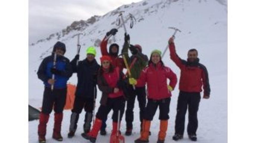 &Ouml;demişli Dağcılar Davraz&rsquo;da Kış Eğitimi Aldı