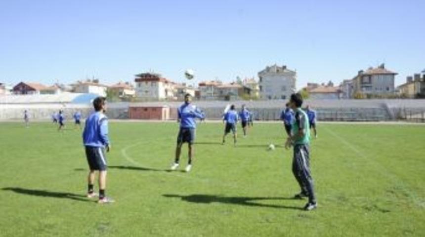Karaman Belediyespor Saray&ouml;n&uuml;&rsquo;n&uuml; Ağırlıyor