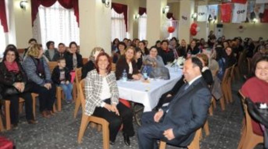 &Ouml;zlem &Ccedil;er&ccedil;ioğlu&rsquo;ndan Başkan Din&ccedil;er&rsquo;e Tam Destek