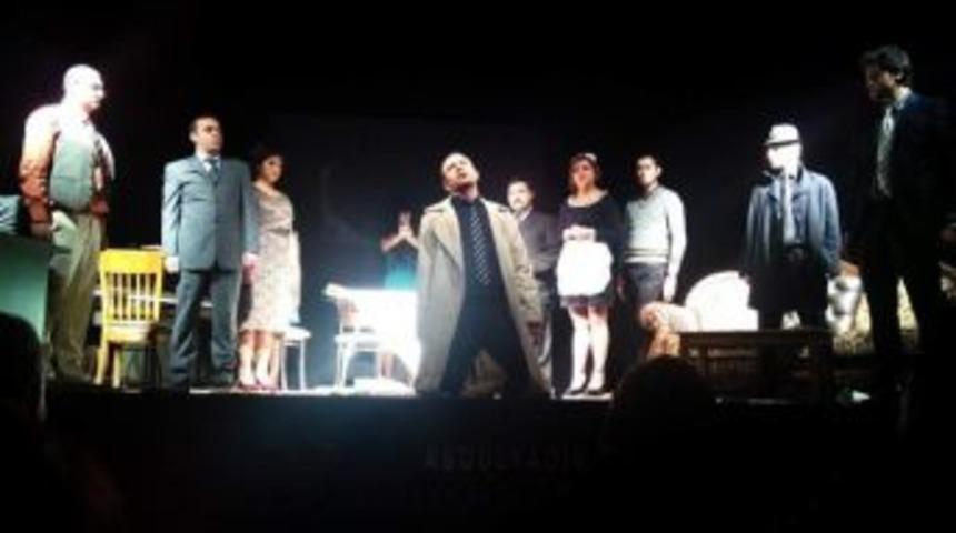 Necip Fazıl Kısak&uuml;rek&rsquo;in &ldquo;para&rdquo; Oyunu Eskişehir&rsquo;de Sahnelenecek