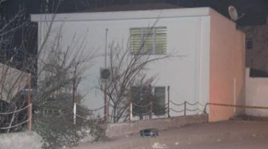 Polis Merkezi Yanındaki Ş&uuml;pheli Valiz F&uuml;nye İle Patlatıldı