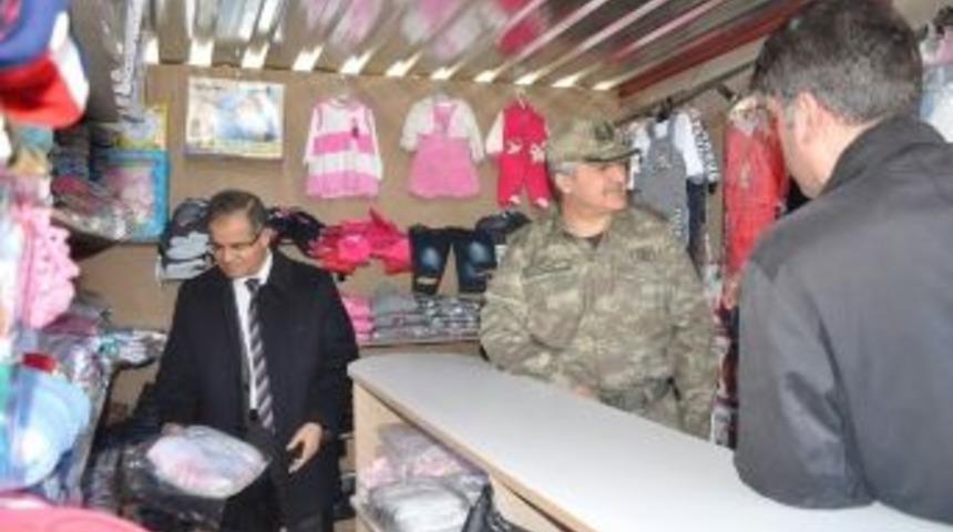 Vali Tapsız, &Ouml;nc&uuml;pınar Konteyner Kentini Ziyaret Etti