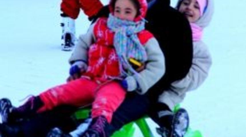 (&ouml;zel Haber) Paland&ouml;ken&rsquo;de S&ouml;mestr Tatili Renkli G&ouml;r&uuml;nt&uuml;ler Oluşturdu