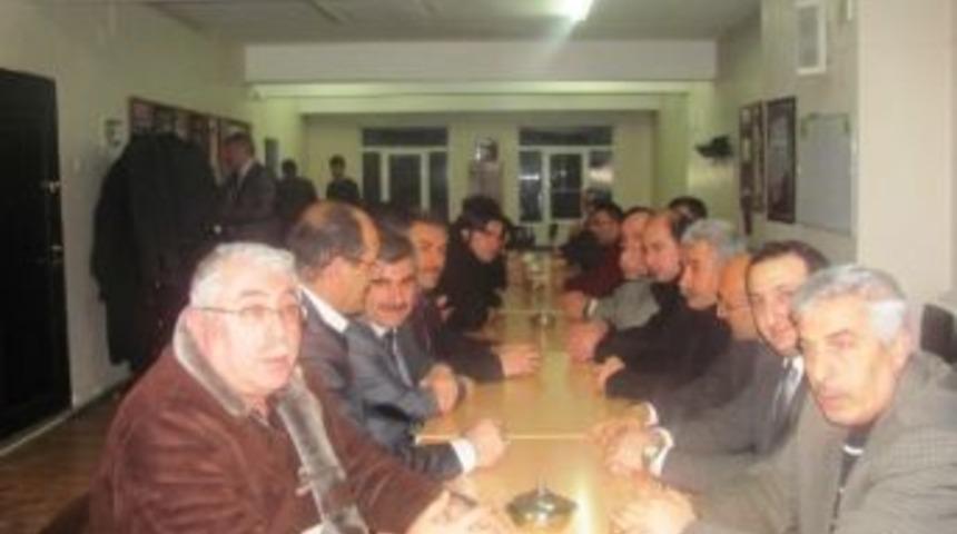 Ak Parti Belediye Başkan Adayı Memiş Memur-sen Bayburt Temsilciliğini Ziyaret Etti