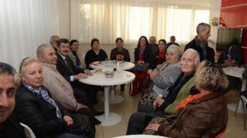 Ak Partili D&ouml;ver&rsquo;den Akb&uuml;k Huzurevi Sakinlerine Ziyaret..