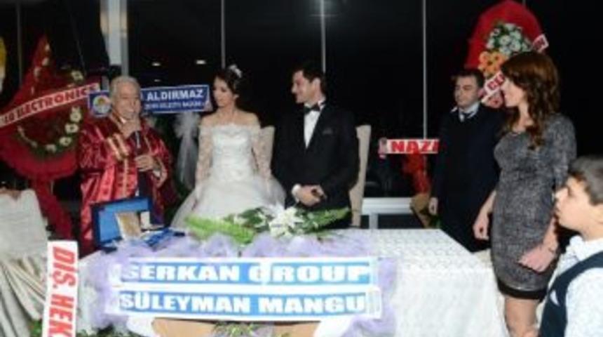 Zihni Aldırmaz Gen&ccedil;lerin Mutluluğuna Ortak Oldu