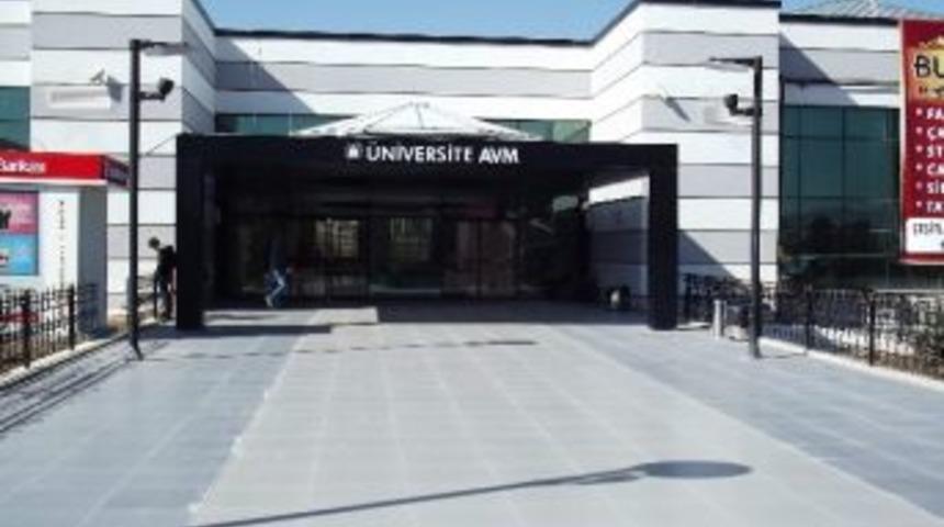 Turgut &Ouml;zal Tıp Merkezi Yanına Mini Avm Yapıldı