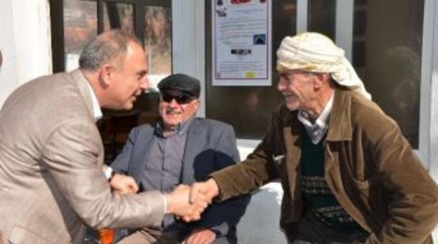 Ak Partili Yorulmaz&rsquo;dan Helvacı &Ccedil;ıkartması