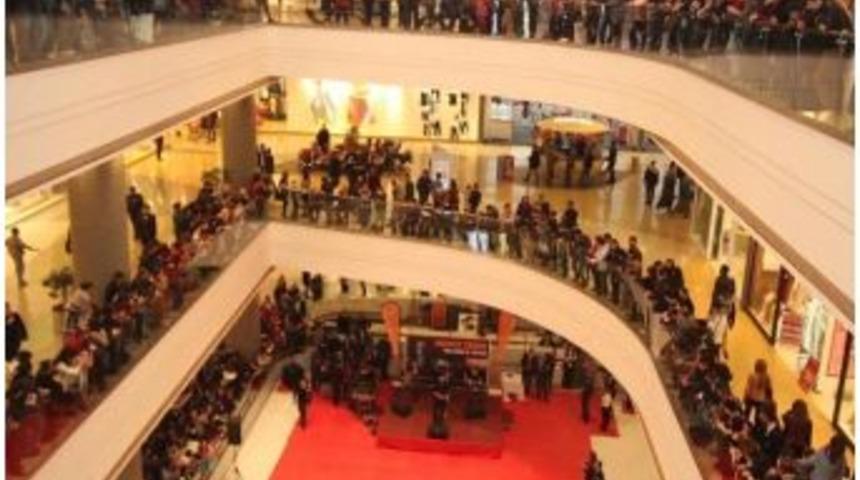 Adana Optimum&rsquo;da Mehmet Erdem Coşkusu