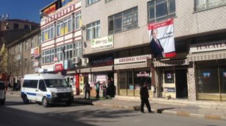 &Ccedil;orum'da İntihara Teşebb&uuml;s Eden Avukat Hayatını Kaybetti