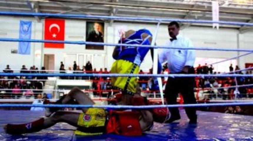Muay Thai Doğu Marmara B&ouml;lge Şampiyonası Erzurum&rsquo;da Başladı