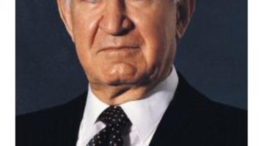 Eski Bakan Baloğlu Defnedildi