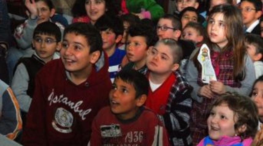 Mutluluğu Paylaşmaya Engel Yok