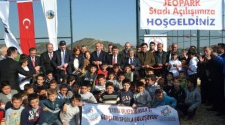 Jeopark Stadyumu A&ccedil;ıldı