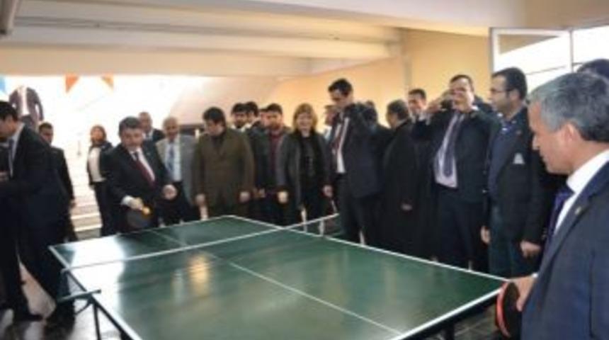 Kula Gen&ccedil;lik Merkezine Kavuştu