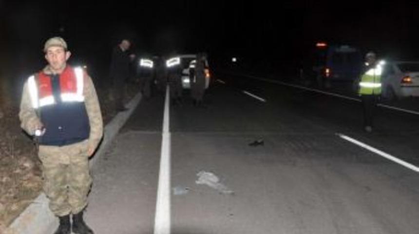 Karşıya Ge&ccedil;mek İsterken Canından Oldu