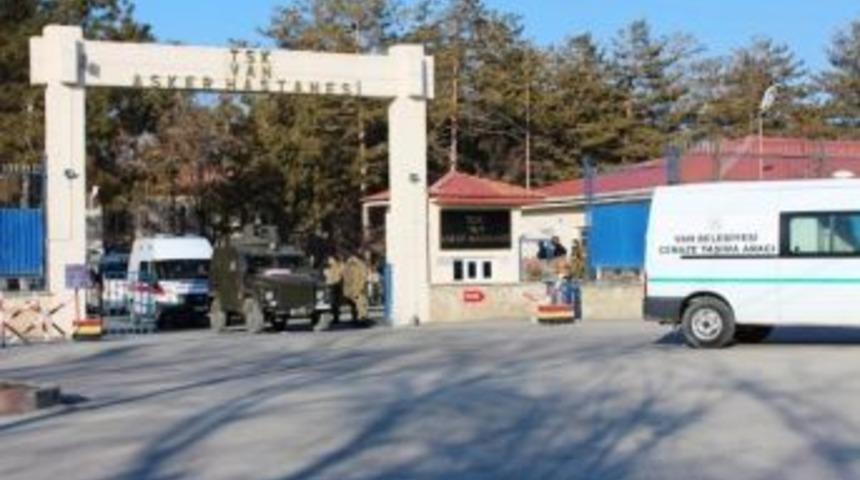 Şehit Askerlerin Cenazeleri Memleketlerine G&ouml;nderildi