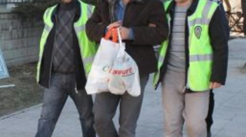 Firari, Evini Kiralamak İsterken Yakalandı