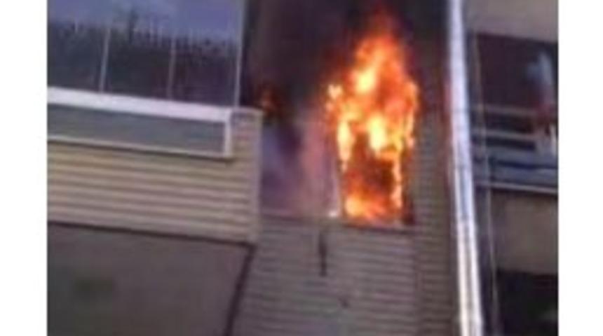 Diş Hekimi Muayenehanesinde Yangın &Ccedil;ıktı