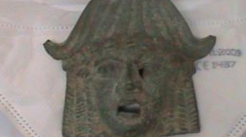 Evde Uyuşturucu Ararken Tarihi Eser Buldular