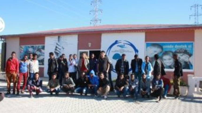 Somalili &Ouml;ğrenciler Okullarına D&ouml;nd&uuml;