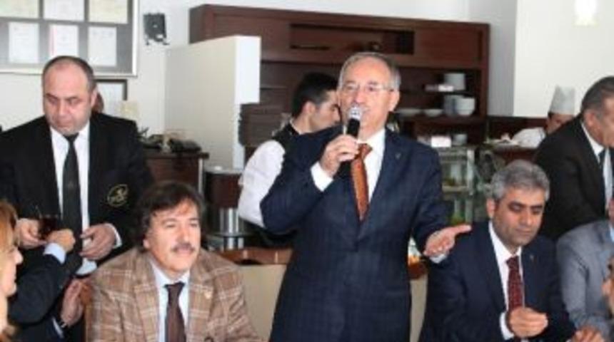 Sivaslılardan Ak Parti Sarıyer Belediye Başkan Adayı Sedat &Ouml;zsoy'a Destek