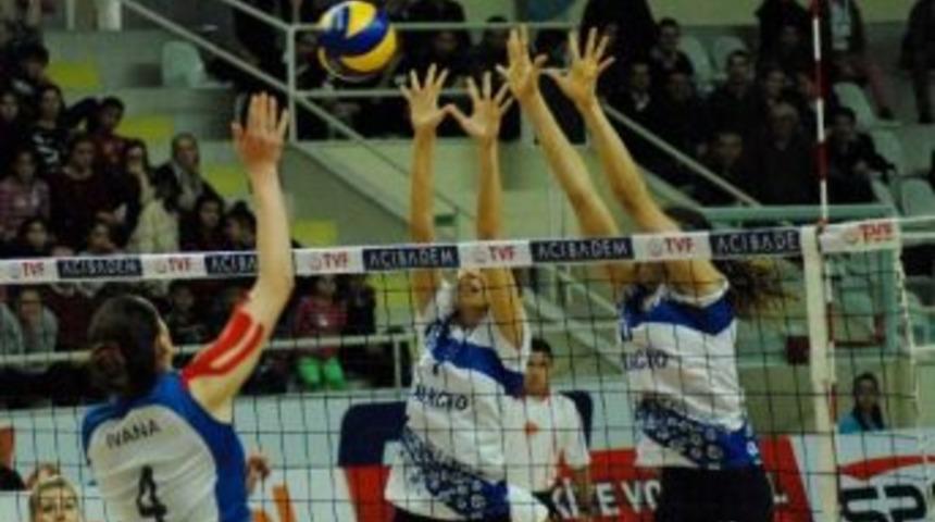 Acıbadem Bayanlar Voleybol Ligi