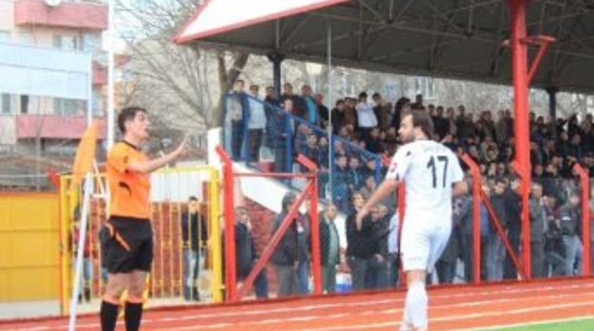 &Ouml;nce Saha Sonra Trib&uuml;n Karıştı