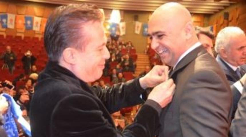 Tuzla&rsquo;da Bir Grup Mhp&rsquo;li T&ouml;renle Ak Parti&rsquo;ye Ge&ccedil;ti