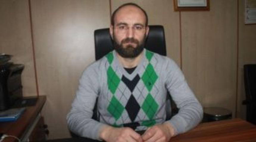 Babası İstedi, Belediye Başkan Adaylığından &Ccedil;ekildi