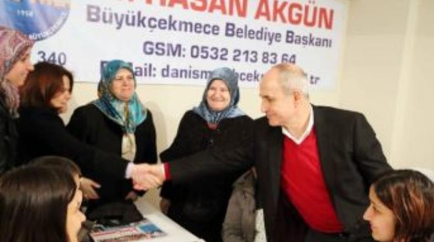 B&uuml;y&uuml;k&ccedil;ekmece Belediyesi Nejat Uygur&rsquo;u &Ouml;l&uuml;ms&uuml;zleştiriyor