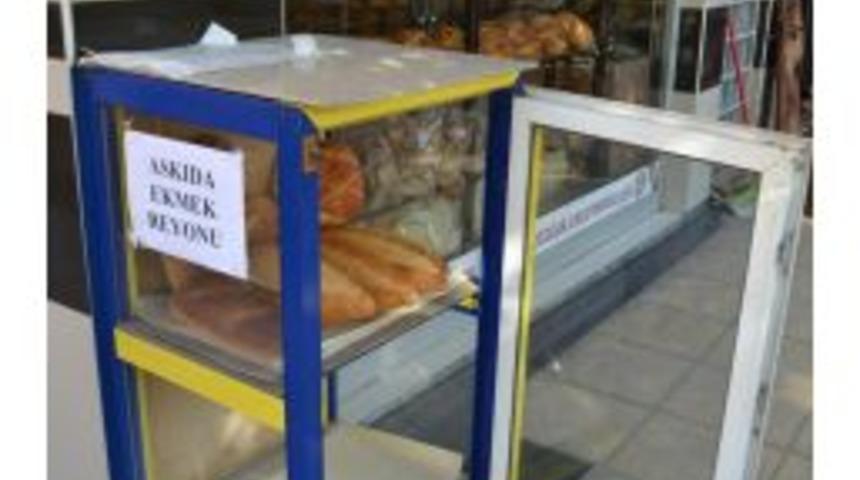 Yoksulların Y&uuml;z&uuml; Osmanlı Geleneğiyle G&uuml;l&uuml;yor