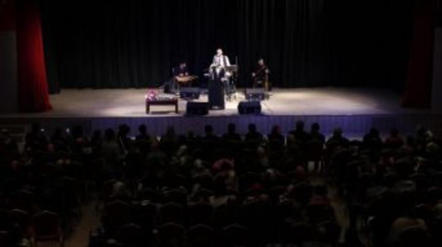 Kağıthane'de Şiirli Geceler