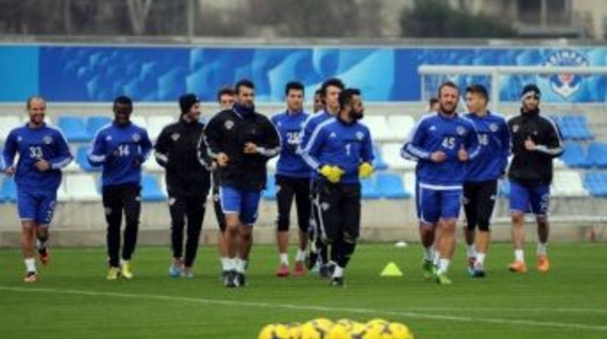 Kasımpaşa, Beşiktaş Ma&ccedil;ı Hazırlıklarını S&uuml;rd&uuml;r&uuml;yor