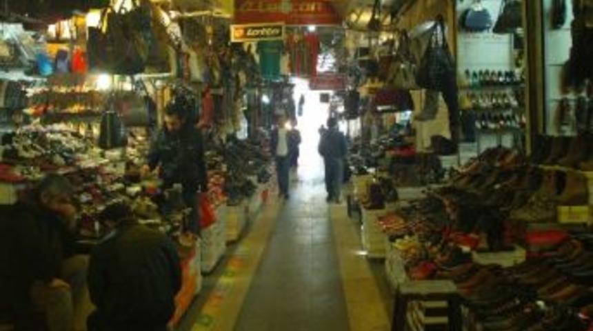 Diyarbakır Tarihi Yanık &Ccedil;arşı Esnafı Satışlardan Şikayet&ccedil;i