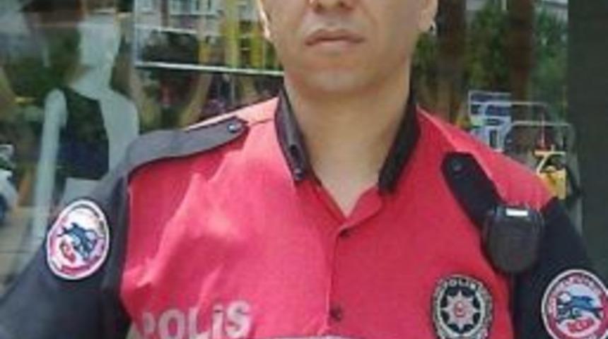 Mersin'de G&ouml;rev Yapan Polis Memuru, Bor&ccedil;larından Dolayı Bunalıma Girerek İntihar Etti