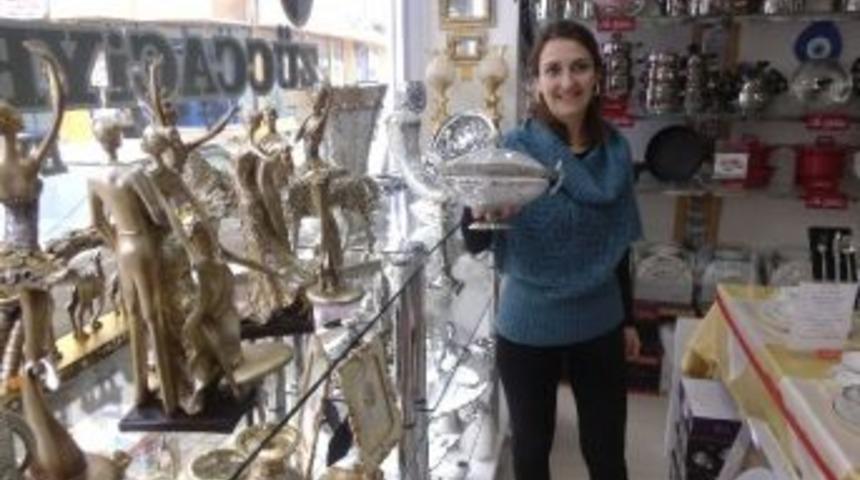 Hayrabolu&rsquo;da 14 Şubat Sevgililer G&uuml;n&uuml; Hazırlıkları