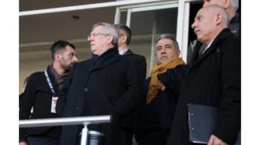 Aziz Yıldırım'dan Deplasman &Ccedil;ıkarması