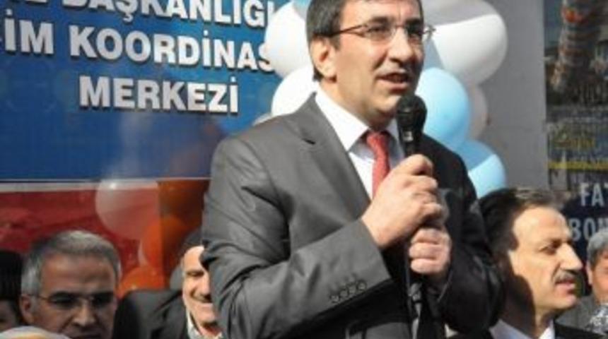 Bing&ouml;l'de Ak Parti Aday Tanıtım Toplantısına Katılan Kalkınma Bakanı Cevdet Yılmaz: