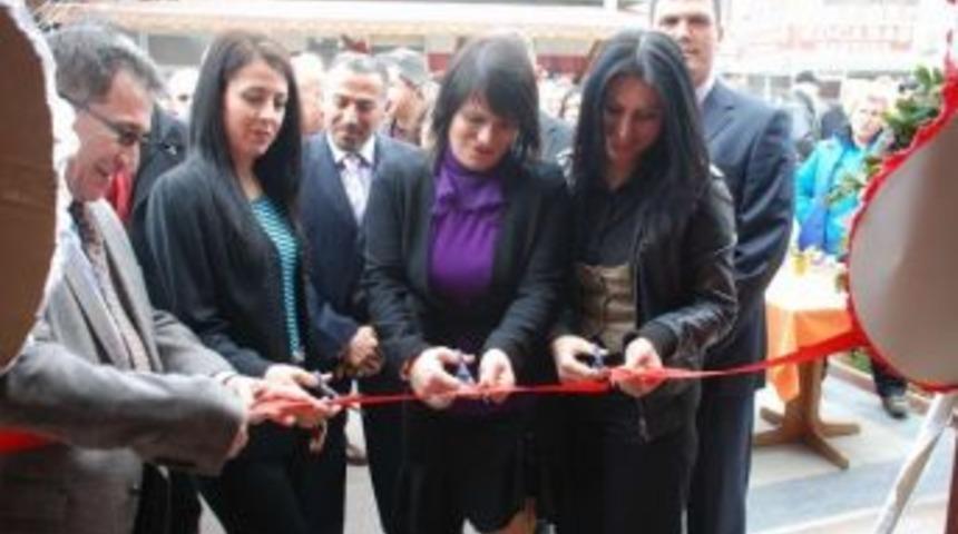G&uuml;re&rsquo;de Marina Restaurant T&ouml;renle A&ccedil;ıldı