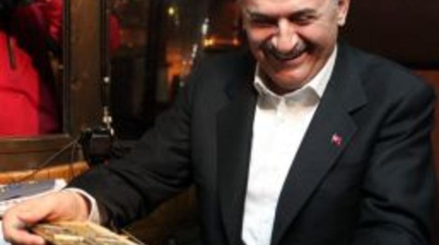Yıldırım&rsquo;dan Taksicilere S&uuml;rpriz Ziyaret