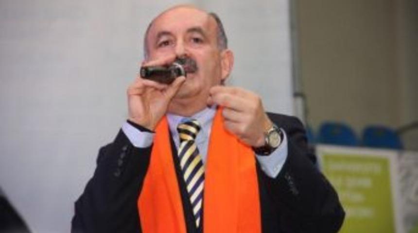 Bakan M&uuml;ezzinoğlu: &ldquo;sigaranın K&ouml;t&uuml; &Ouml;rneğini Evlatlarınıza G&ouml;stermeyin&rdquo;