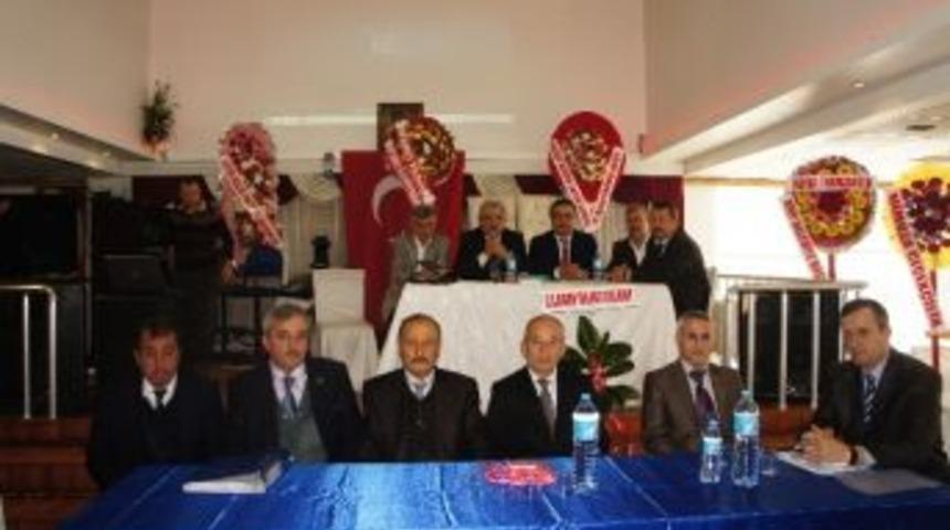 Kahveciler Odasında, Yazımcı G&uuml;ven Tazeledi