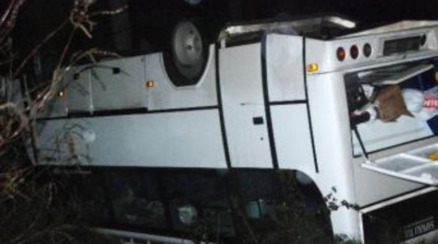 Kayak Merkezi D&ouml;n&uuml;ş&uuml; Kaza: 16 Yaralı