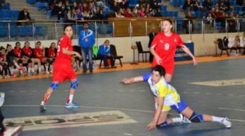 Hentbol Bayanlar S&uuml;per Lig 15. Hafta