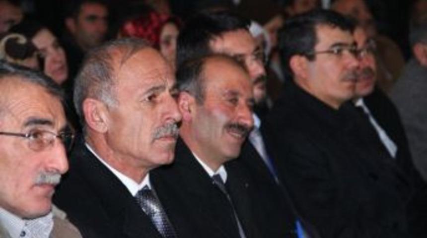 Enerji Bakanı Taner Yıldız&rsquo;dan Hanak Belediye Başkanı Taşdemir &Ccedil;obana B&uuml;y&uuml;k &Ouml;vg&uuml;