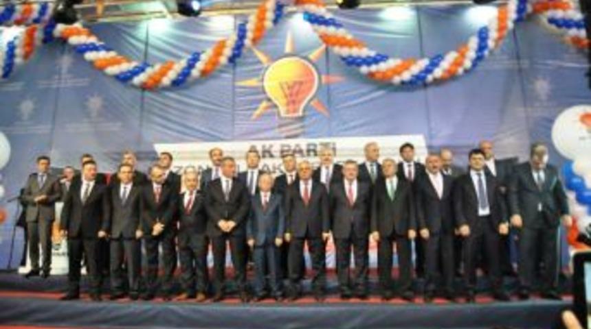 Ak Parti Belediye Başkan adaylarını tanıttı