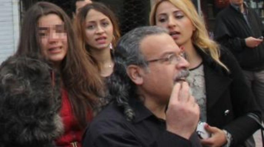 Sokak Ortasında Kapka&ccedil;a Uğradı, G&ouml;zyaşlarına Boğuldu