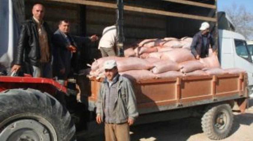 Osmaneli'deki &Ccedil;ift&ccedil;ilerin Toz Biber Satış Sevinci