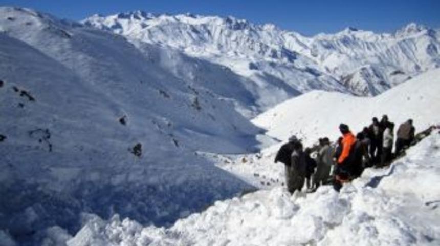 4 İranlı&rsquo;nın Cenazesi &Uuml;lkelerine G&ouml;nderildi